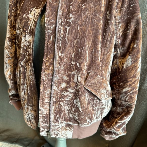 Crushed Velvet Pinkish Purple Bomber Jacket - Picture 4 of 12